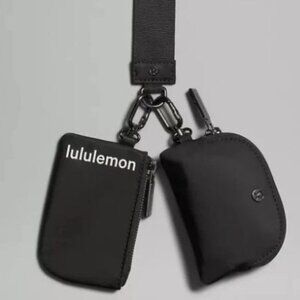 LuluLemon Dual Pouch Wristlet Keychain Wallet Zip Black